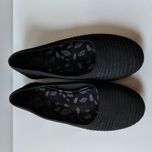 Skechers Casey 44891 Black Flats Sz 9